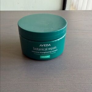 New unopened AVEDA Botanical Repair Intensive Strengthening Masque - Green Jar